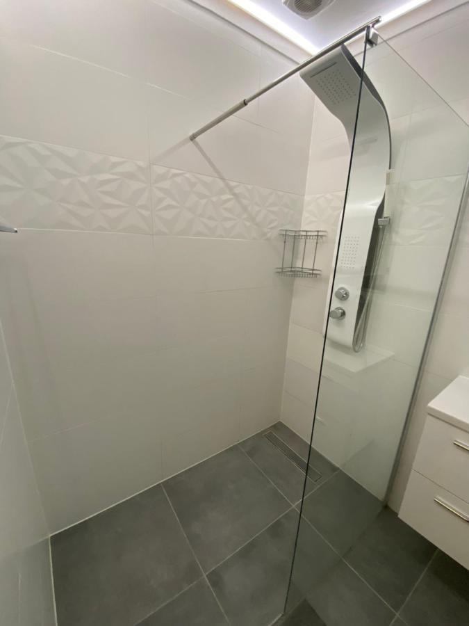 City Apartment Getta Краков Экстерьер фото