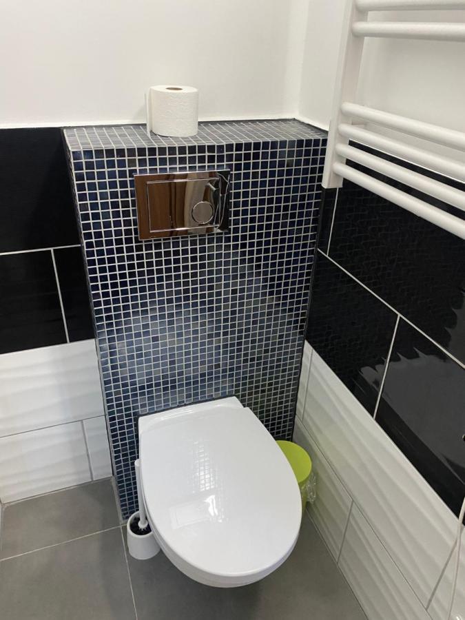 City Apartment Getta Краков Экстерьер фото